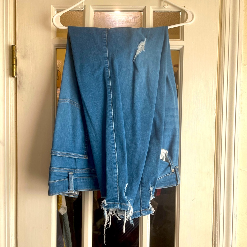 Frayed skinny jeans, tall